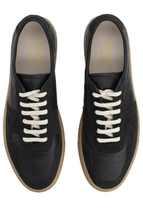 Common projects men’s sneaker bball black low-top sneakers in black suede and leather with white laces and tan soles