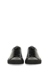 Common projects men’s sneaker low achilles original black leather low-top sneaker with black laces and chunky sole