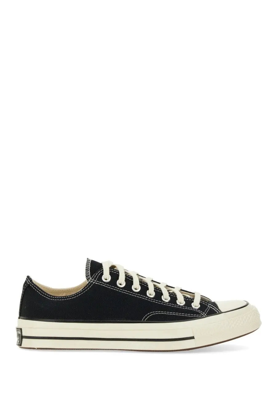 Converse unisex chuck vintage sneaker black low-top canvas with white laces cream rubber toe cap and black side stripe