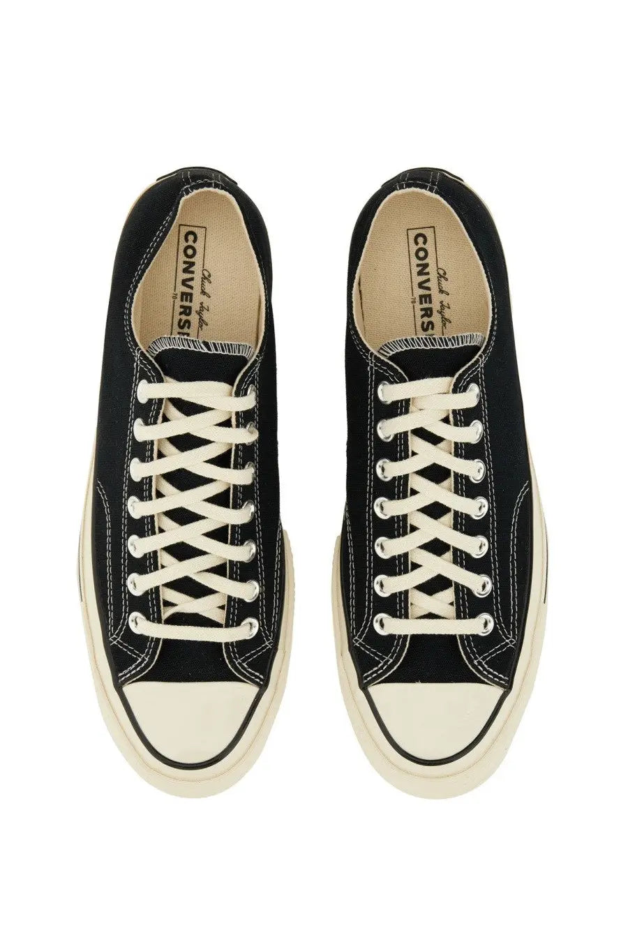 Converse unisex chuck vintage sneaker black canvas with white laces and rubber toe cap in classic design