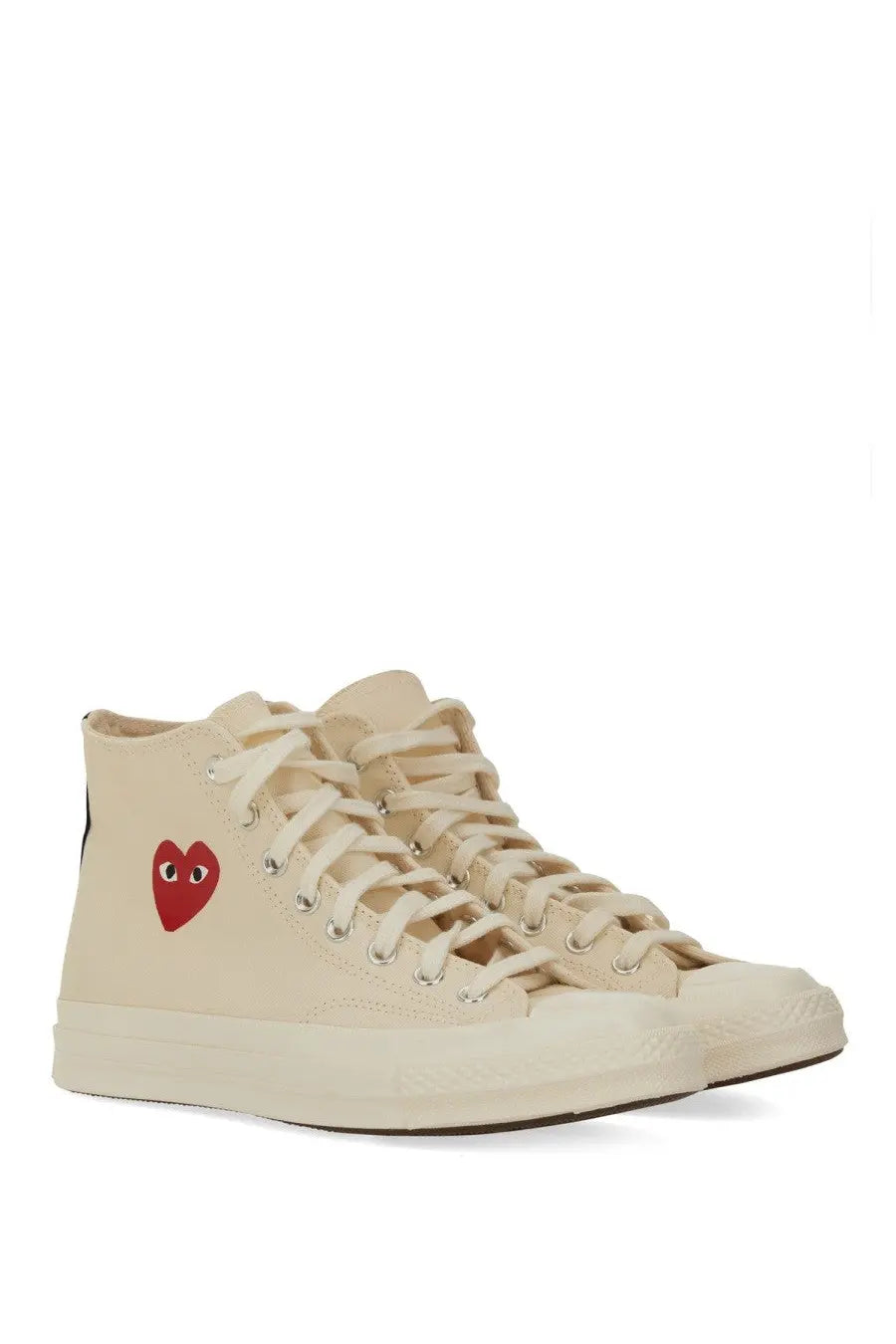 Converse unisex sneaker white cream-colored high-top with red heart logo on the side for casual wear