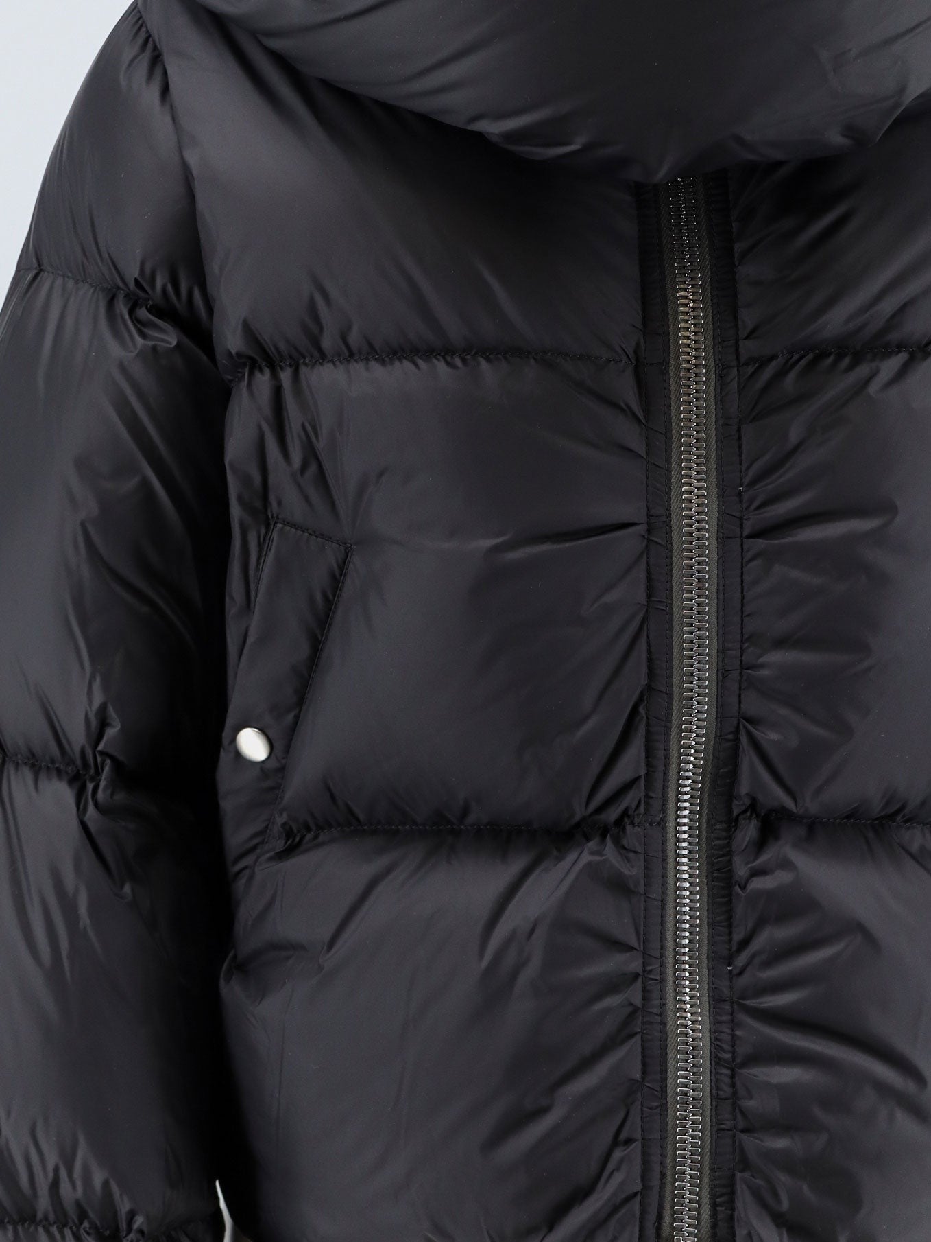Rick Owens Women's Crop Fit Nylon Down Jacket Black