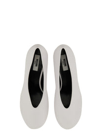 Moschino Women's Decollete Duck White