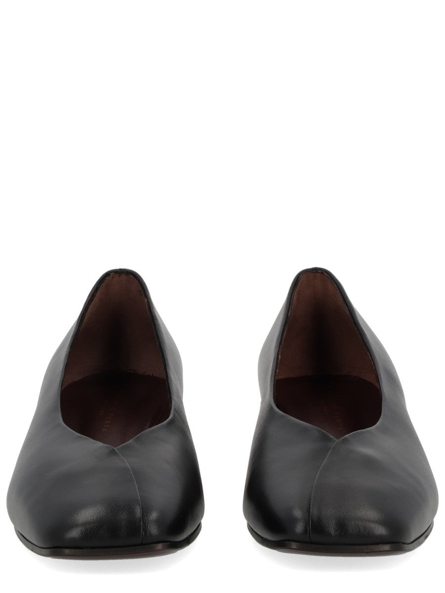 Roberto Festa Women's Décolleté Vina Black
