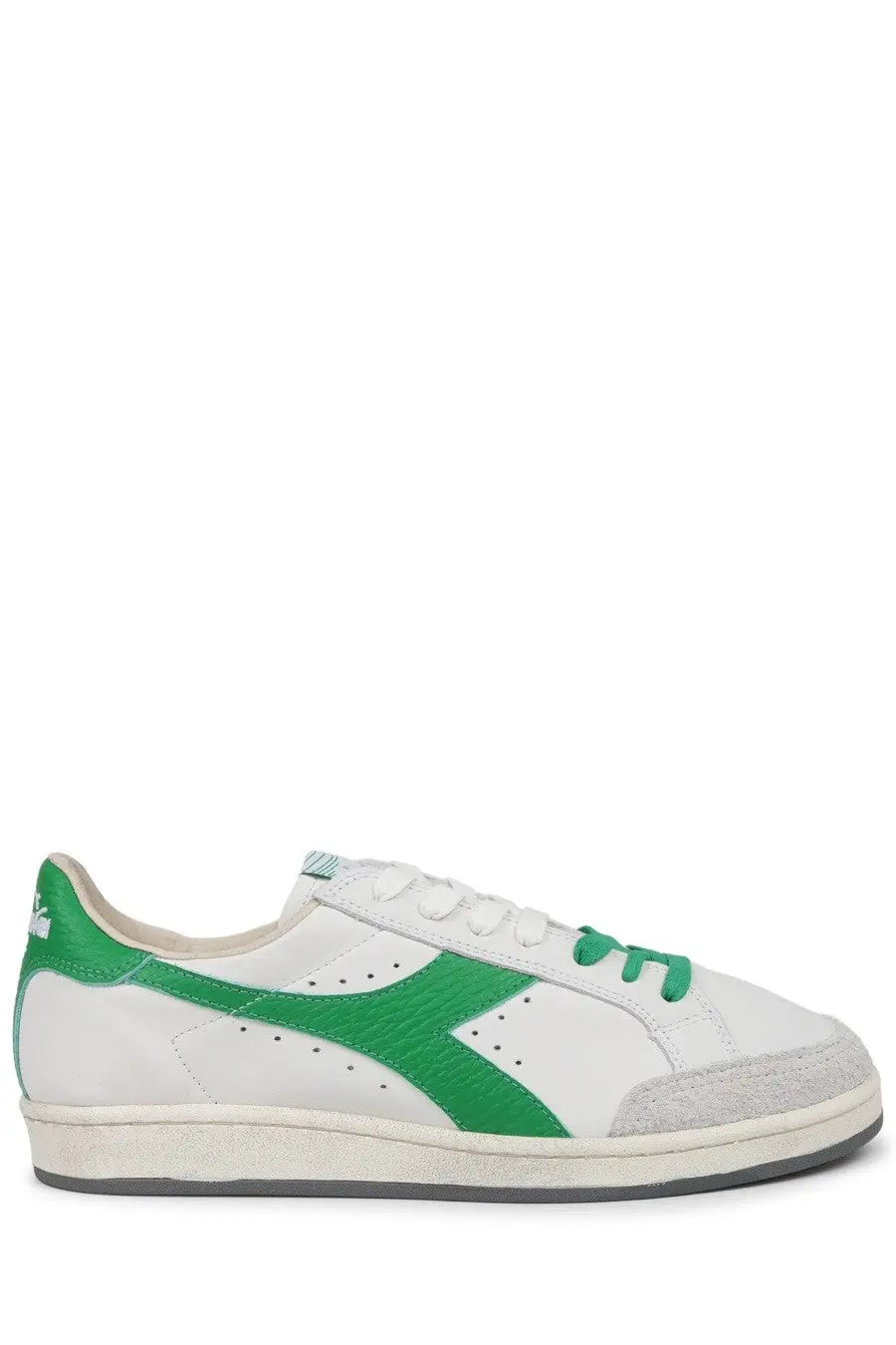 Diadora men’s sneaker prestige used white low-top sneaker with white and green suede accents and classic design