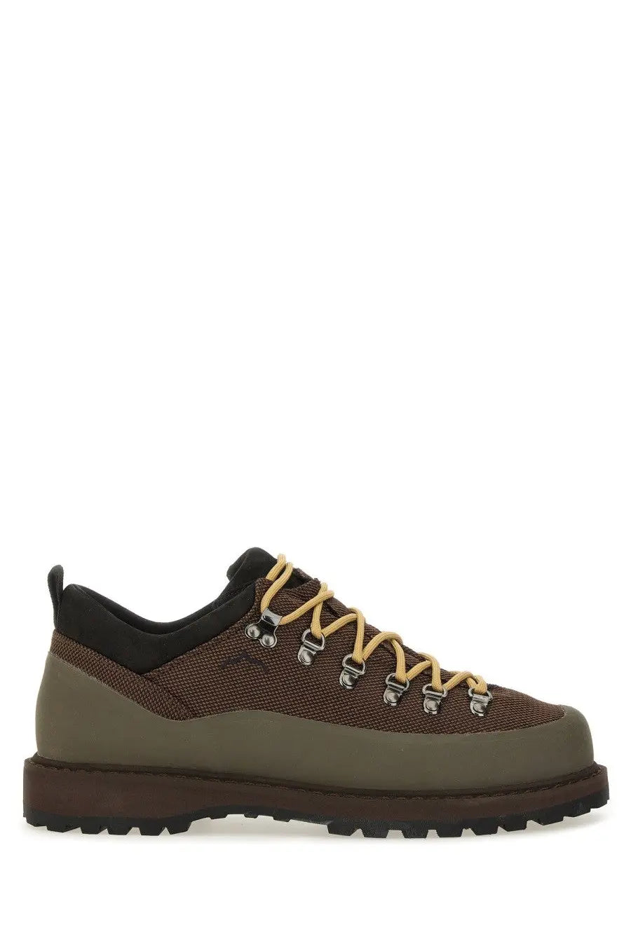 Diemme men’s low hiking shoe in rock brown with olive leather, tan laces, metallic eyelets, and rugged rubber sole