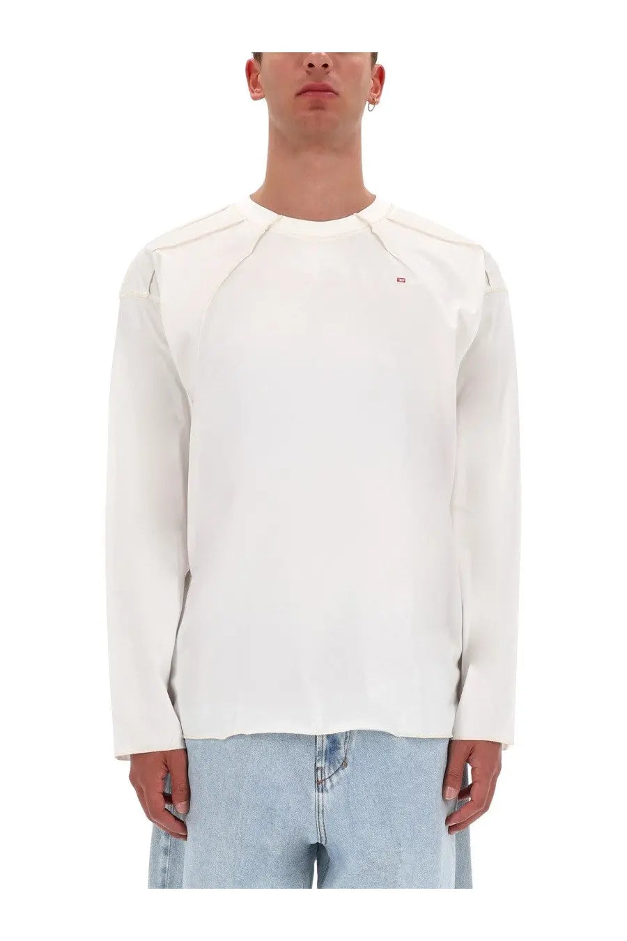 Diesel men’s white cotton long-sleeved crewneck shirt with subtle seam detailing and small chest logo