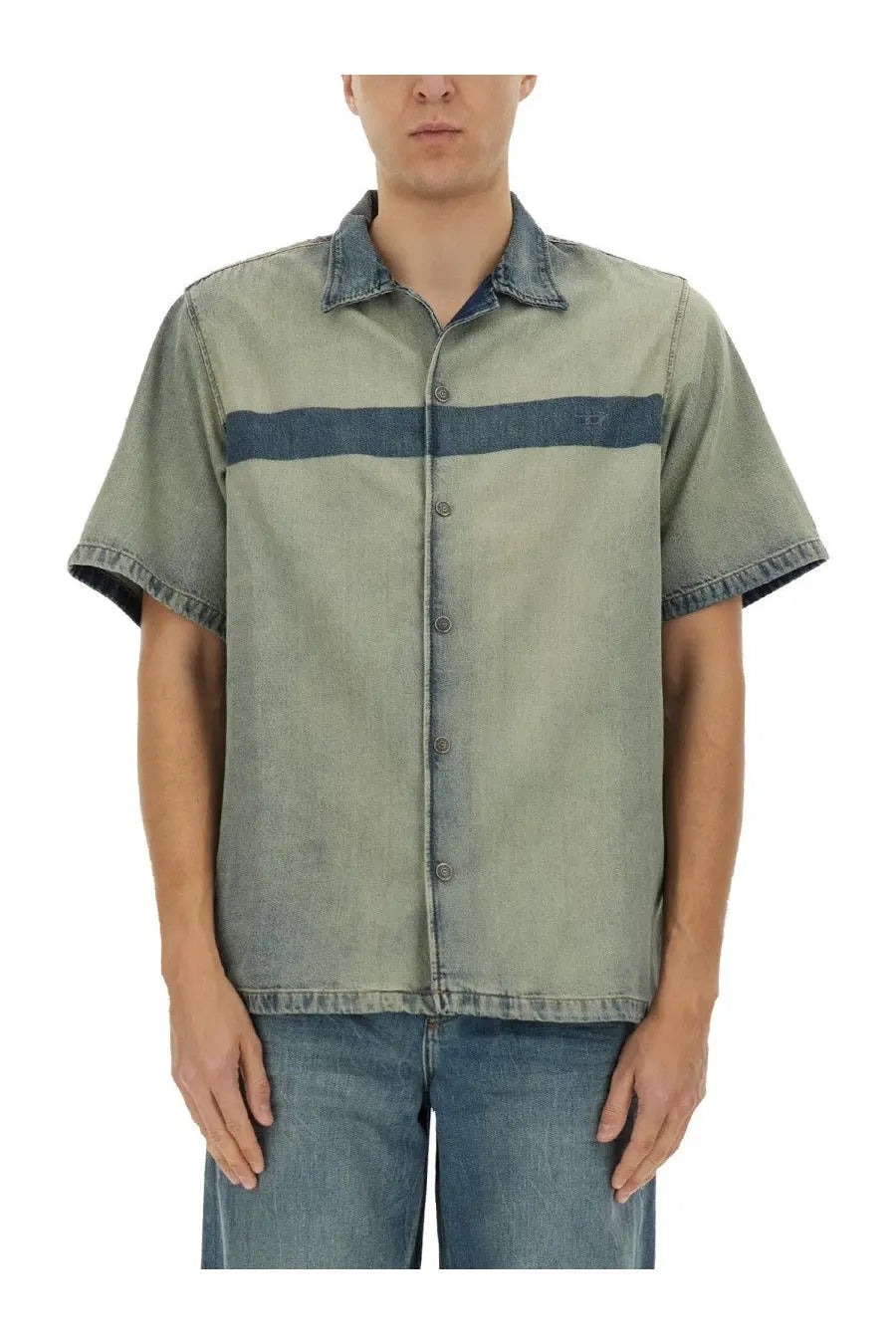 Diesel men’s short-sleeved denim shirt nabil blue in faded greenish-blue with dark blue chest stripe and buttoned front