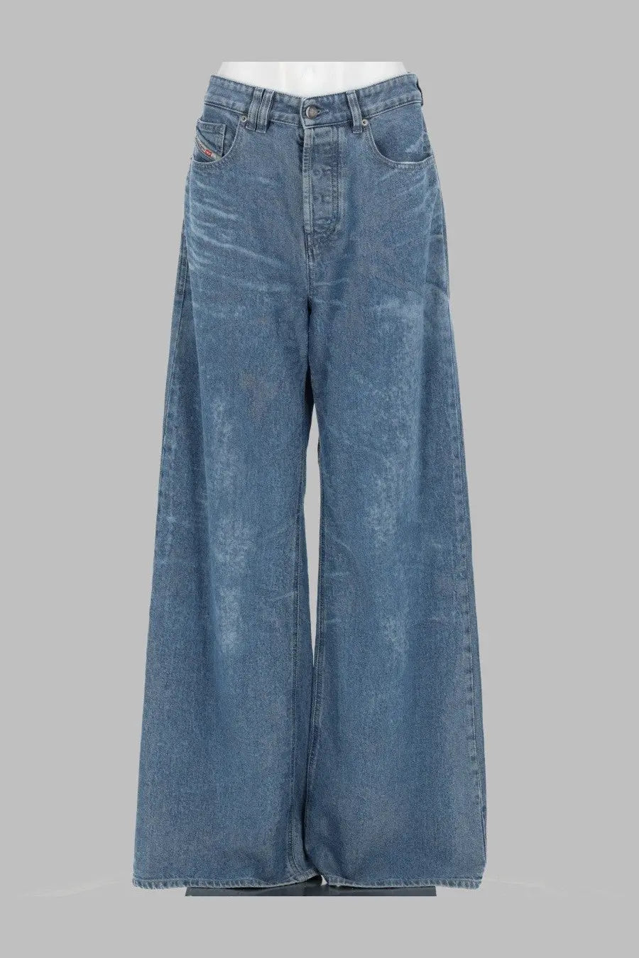 Diesel women’s wide-leg denim jeans sire relaxed in medium-wash blue with classic stitching and faded texture