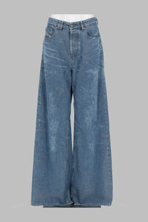 Diesel women’s wide-leg denim jeans sire relaxed in medium-wash blue with classic stitching and faded texture