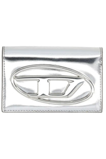 Diesel women’s portacarte 1DR silver metallic clutch wallet with embossed logo design in silver metallic leather