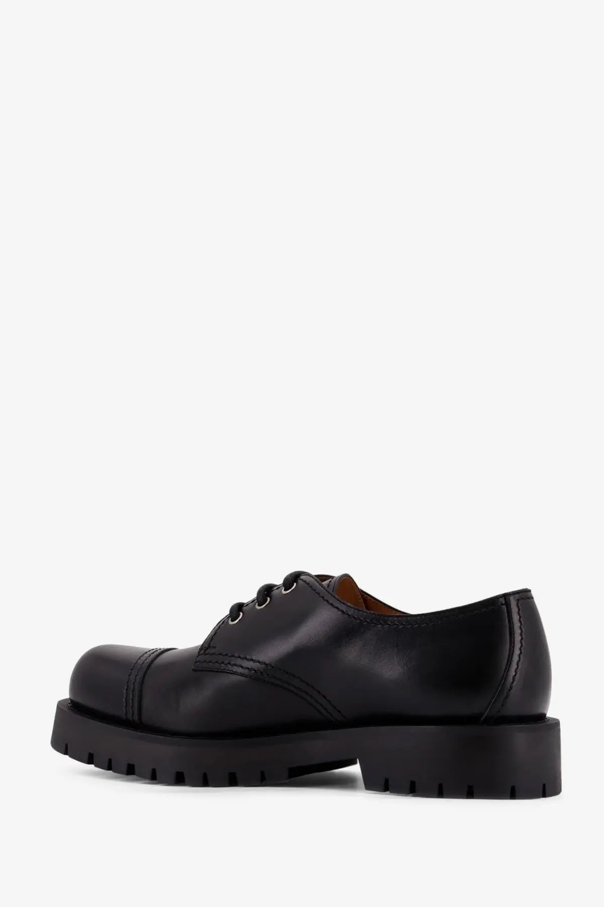 Dior men’s dh dexpiii black leather derby shoes with chunky rubber sole and cap toe design