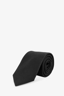 Black silk tie with subtle textured weave from dior men’s dior ribbon silk tie black collection
