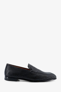Doucal’s men’s braidy leather loafers in black featuring woven leather with a smooth leather tab detail