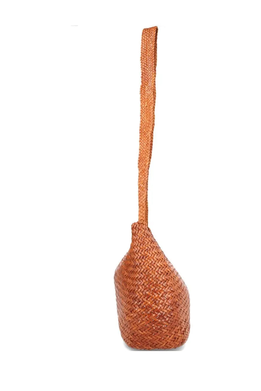 Tan woven straw tote bag with long matching handle from dragon diffusion women’s bag santa marta beige collection