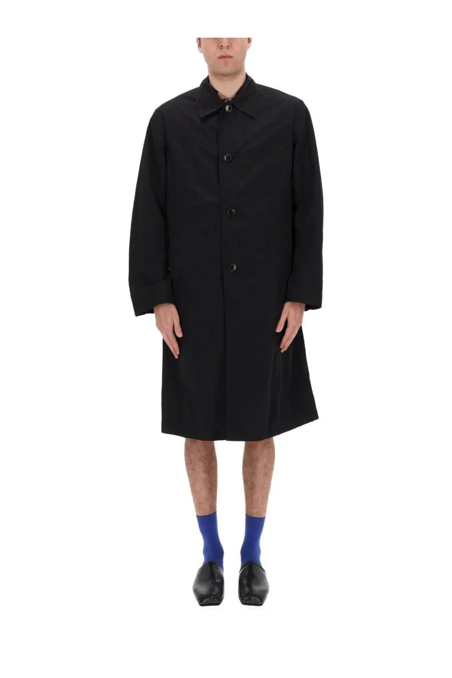Black Dries Van Noten men’s trench coat with classic collar and button closure for stylish outerwear