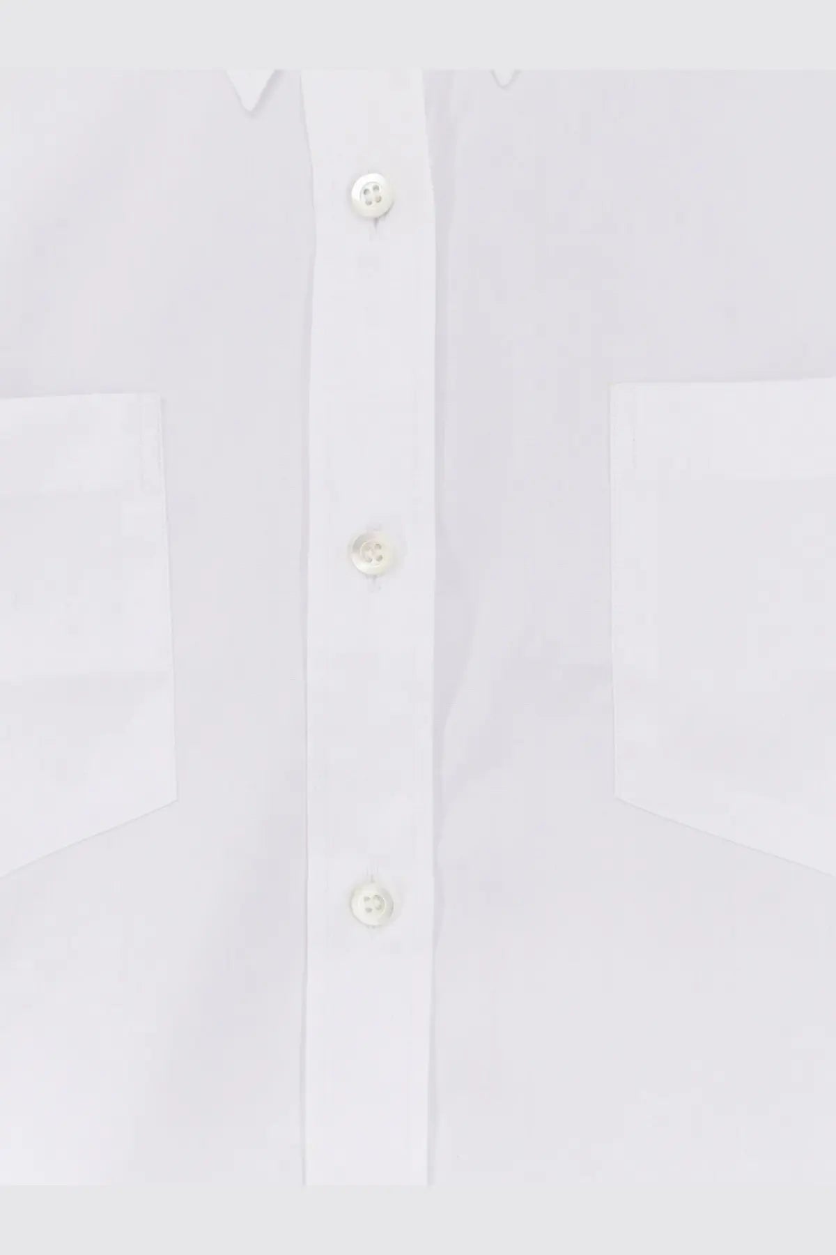 Dries Van Noten women’s cheers cotton shirt white with crisp fabric and subtle stitching in a button-down style