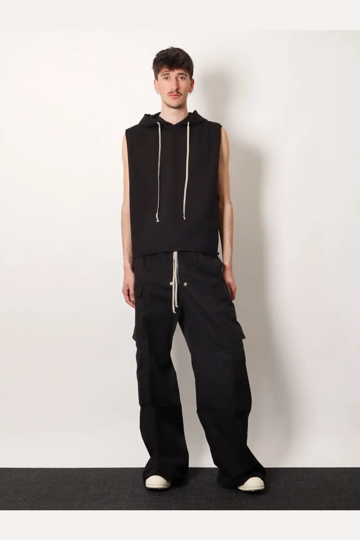 DRKSHDW Men's Double Cargo Jumbo Belas Trousers Black, view 2