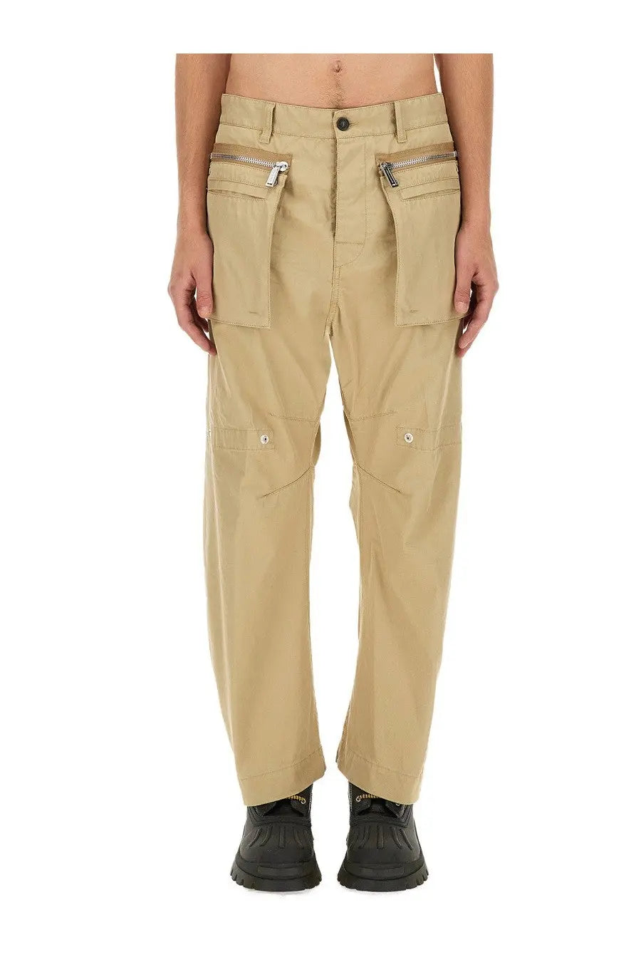 Dsquared2 men’s beige cargo pants with zippered front pockets and buttoned side patches in durable fabric