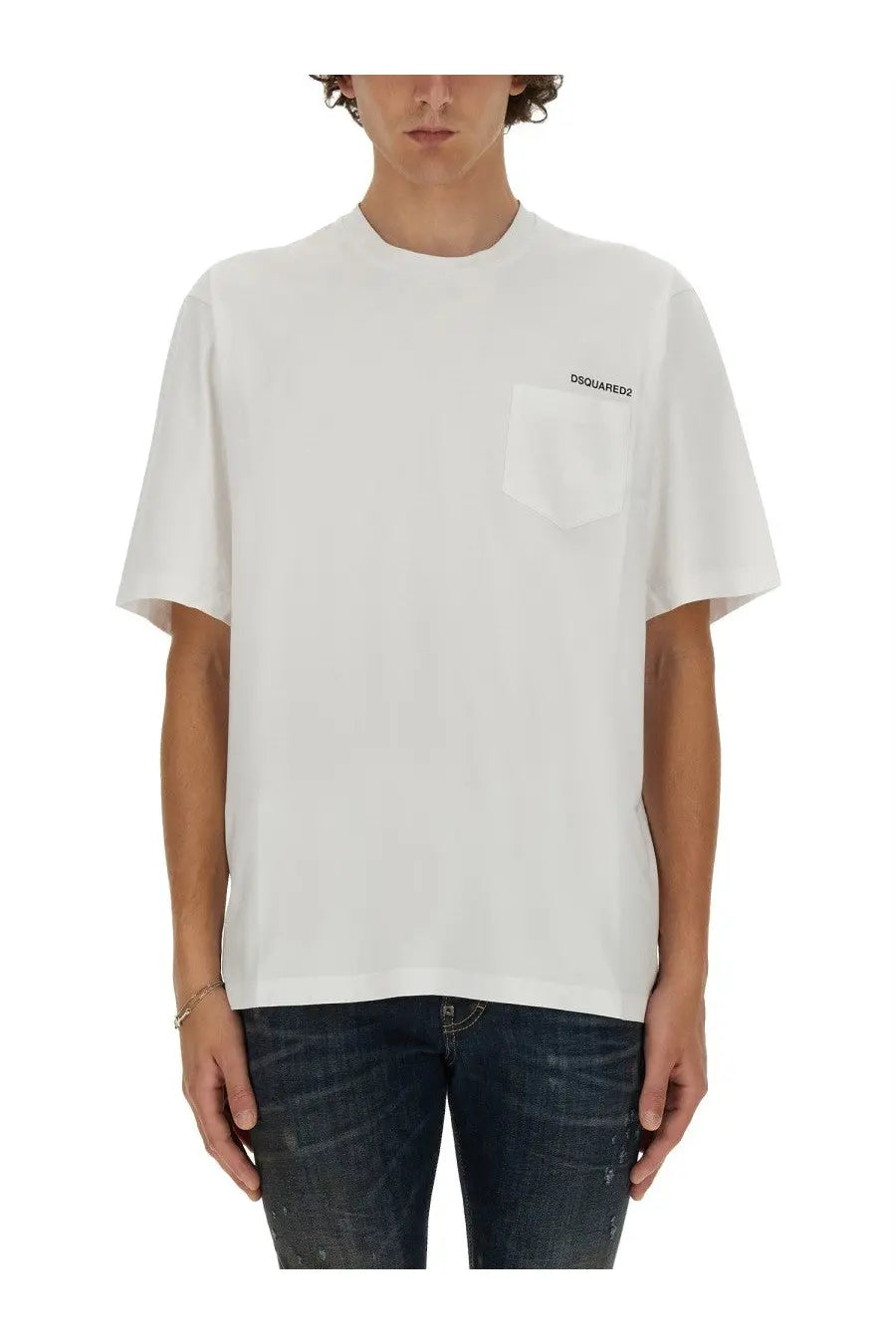 Dsquared2 men’s cool fit white t-shirt with a chest pocket and black logo on cotton material