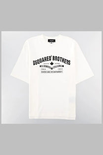 Dsquared2 men’s loose fit white short-sleeved t-shirt with black graphic print made of cotton
