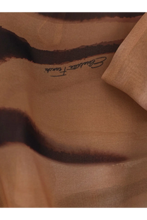 Elisabetta Franchi women’s beige shirt paired with a soft beige silk scarf featuring dark brown abstract brushstrokes