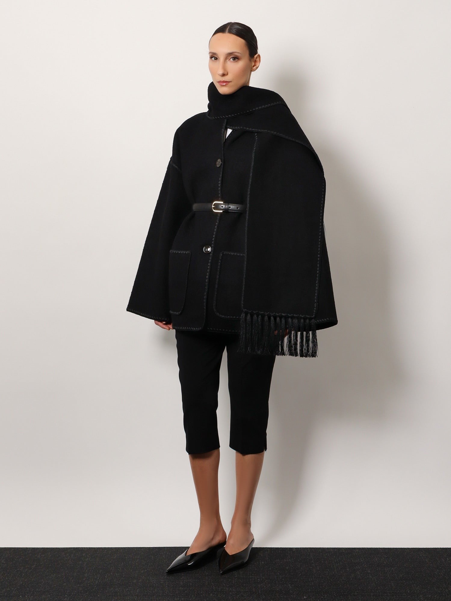 Toteme Women's Embroidered Scarf Jacket in Wool Blend Black