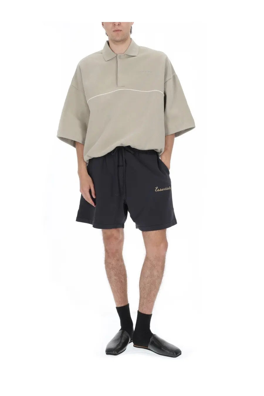 Beige fear of god essentials men’s felpa polo shirt with white stitched horizontal line in active trace grey material
