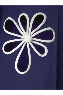 Fendi women’s cotton popelin shirt inchostro 26 in deep blue with a white embroidered flower appliqué and knotted center