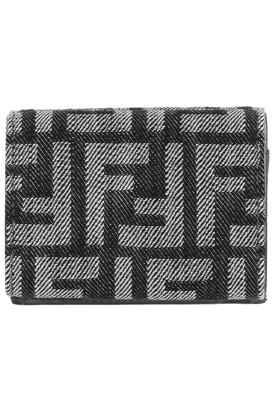 Fendi Women's Trifold Baguette Wallet Black, view 2