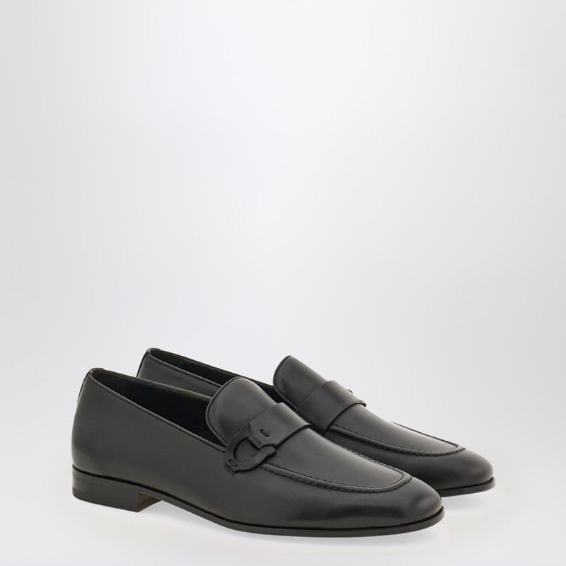 Ferragamo - Ferragamo Black loafer with Gancini logo - Flat Shoes