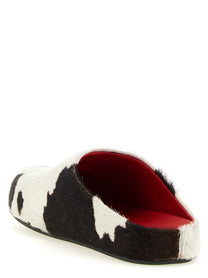 Marni Fussbett Sabots Gold