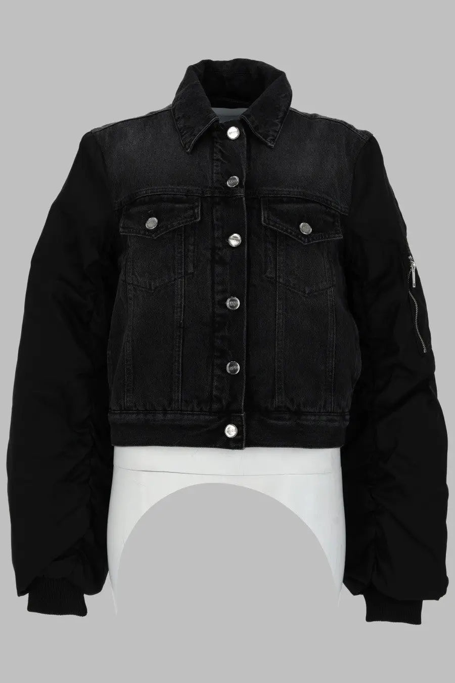Ganni women’s giacca in black denim with silver buttons and a zippered sleeve detail