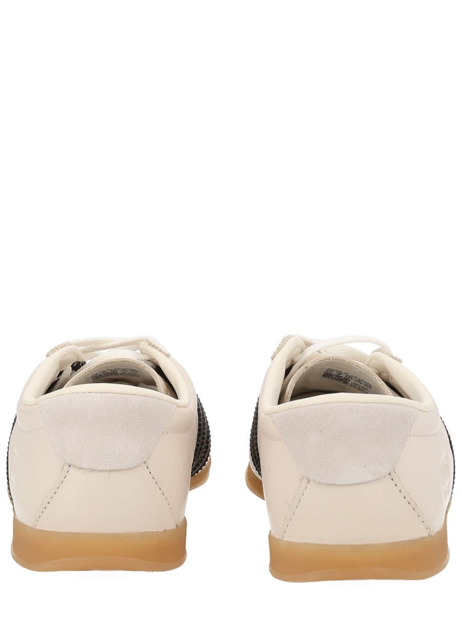 adidas Unisex Gazelle LO Pro Sneaker Beige