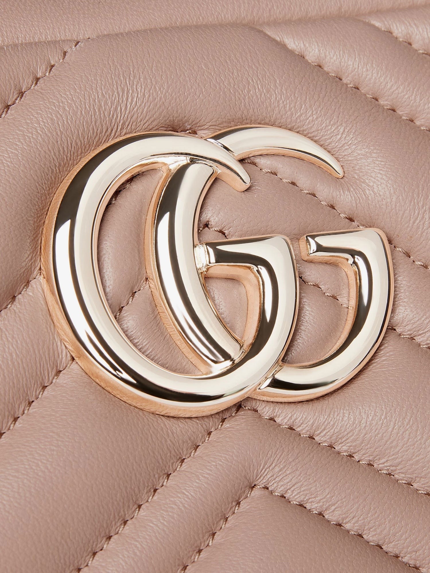 Gucci Women's GG Marmont Leather Camera Bag Crossbody Bag CAMEOXDAFNE