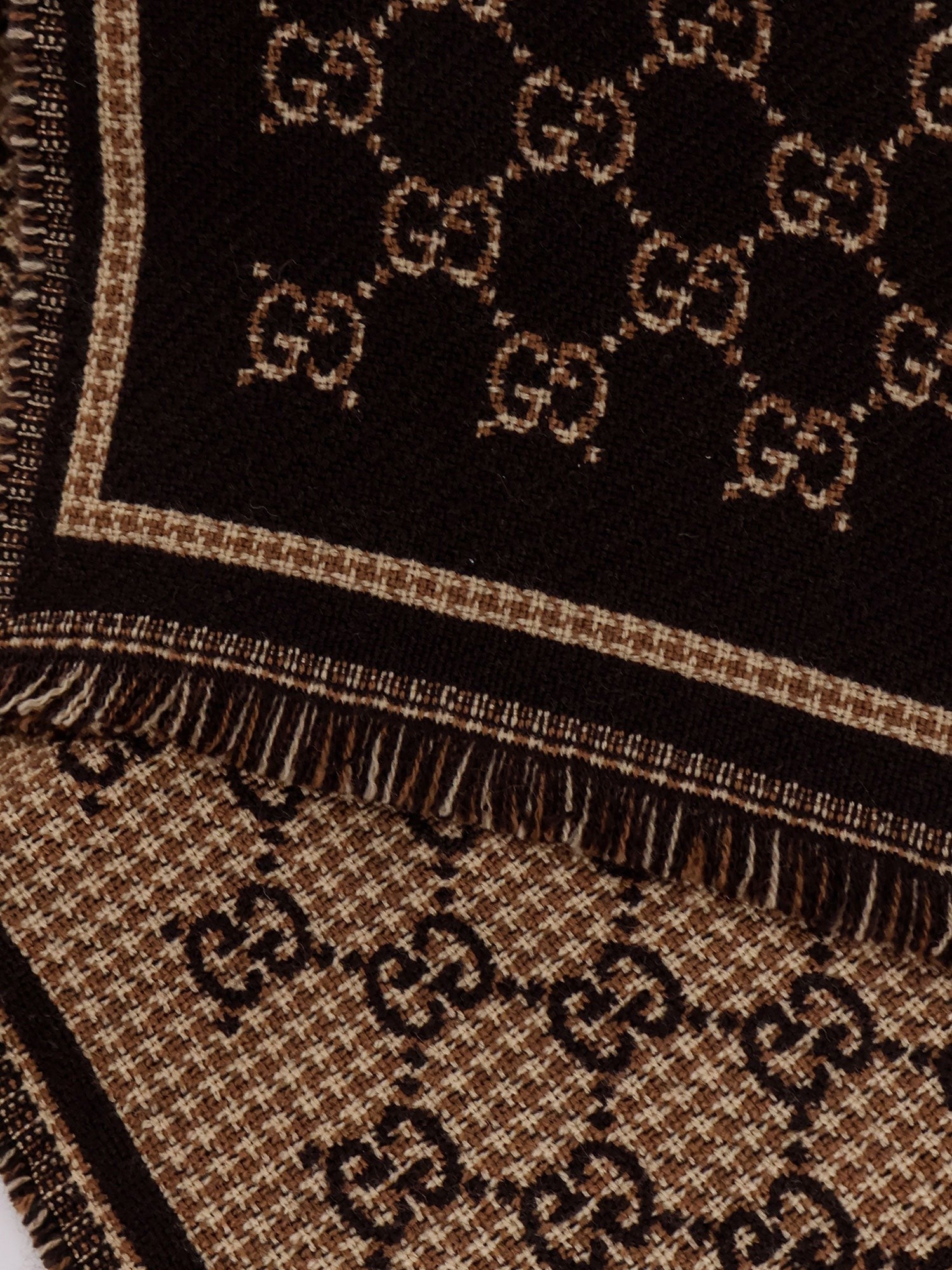 Gucci Men's GG Wool Jacquard Scarf Beige