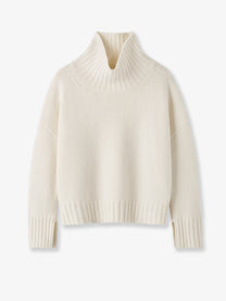 Soft Goat Women's Girlfriend Cashmere Turtleneck White