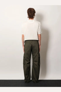 Golden goose men’s leniin cotton blend olive green cargo pants with large side pockets and a relaxed fit