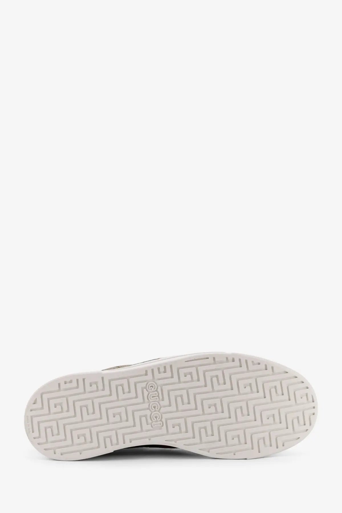 White rubber sole with geometric greek key pattern and loco logo on gucci men’s ace supreme gg fabric low top sneakers brown