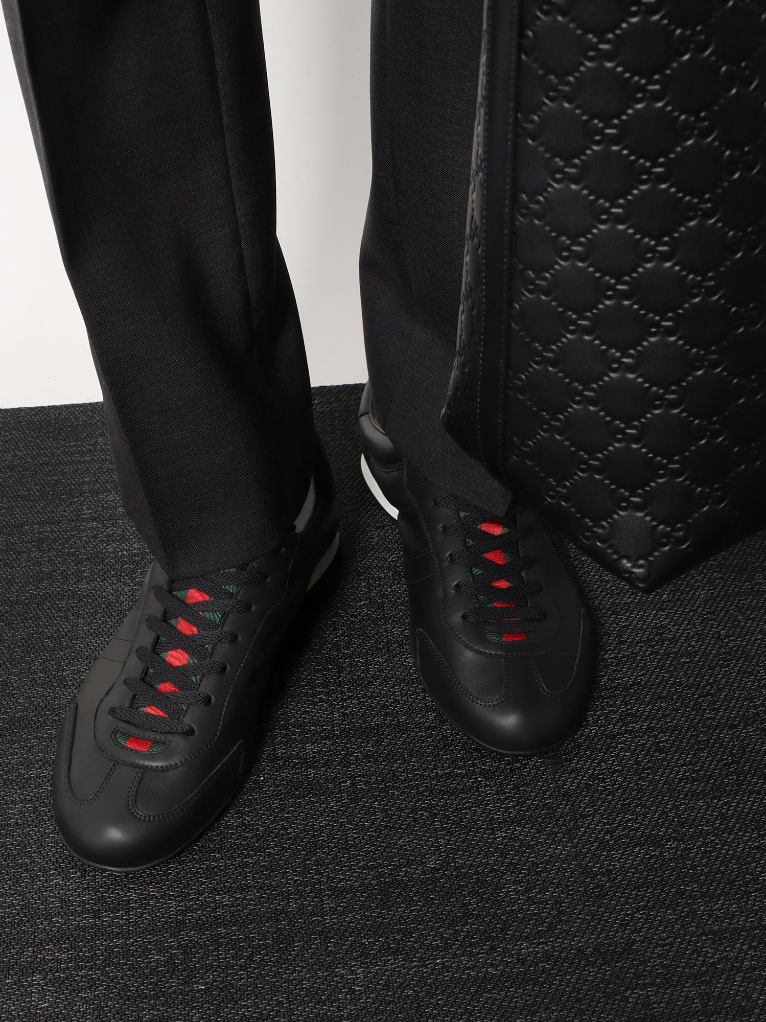 Gucci Men's Guci Shift Leather Sneakers Black