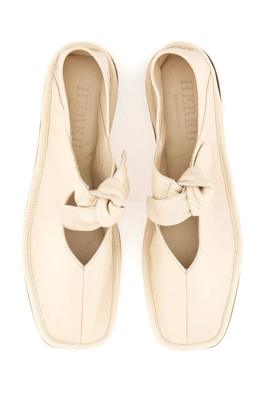 Hereu women’s shoe llasada white cream leather slip-on with square toe and decorative bow at the front