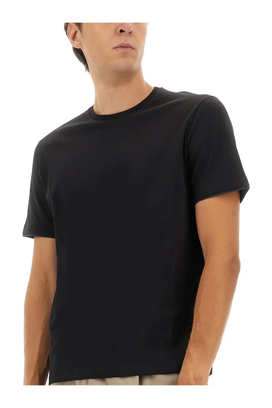 Herno men’s black crew-neck t-shirt made of cotton perfect for casual wear