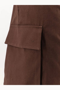 Brown cotton cargo pocket with flap closure on hevò men’s bermuda shorts