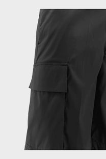 Hevò men’s black cotton blend cargo bermuda shorts with sleek modern design and durable fabric