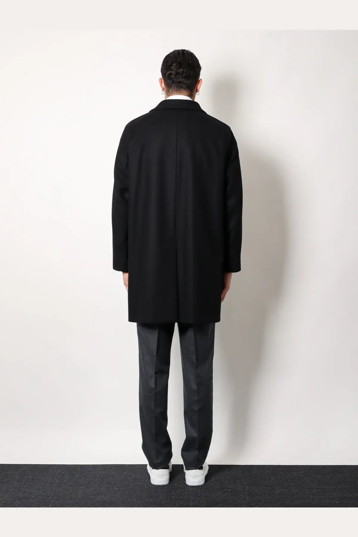 Black wool overcoat with classic double-breasted design and notched lapels hevò men’s loco virgin wool coat black