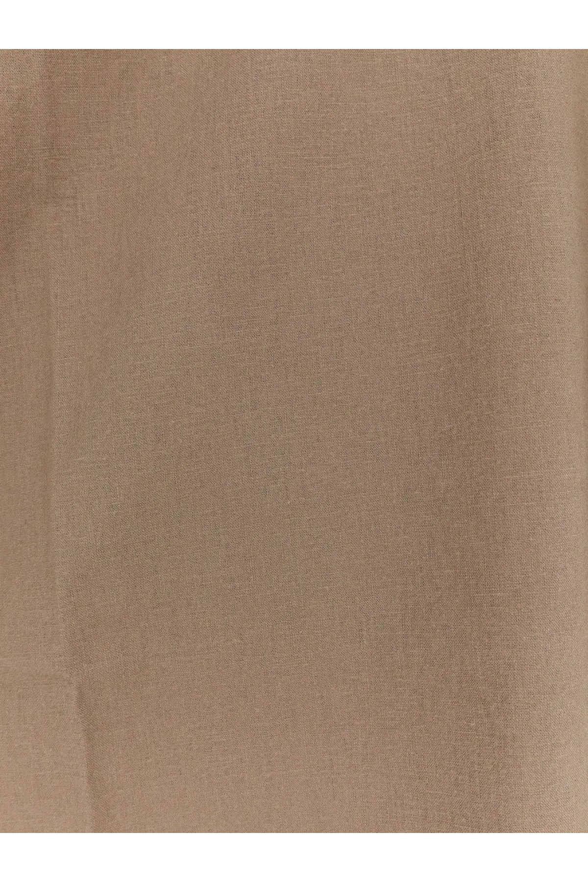 Hevò men’s ripalta shirt in beige tan linen and viscose blend with subtle textured weave shown from the back