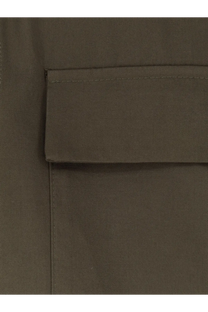 Olive green canvas pocket with flap closure and neat stitching on hevò mens specchiolla cotton shirt beige