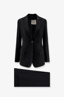 Black tailored blazer with single button closure and structured lapels in sheeps wool from hevò womens frigole suit