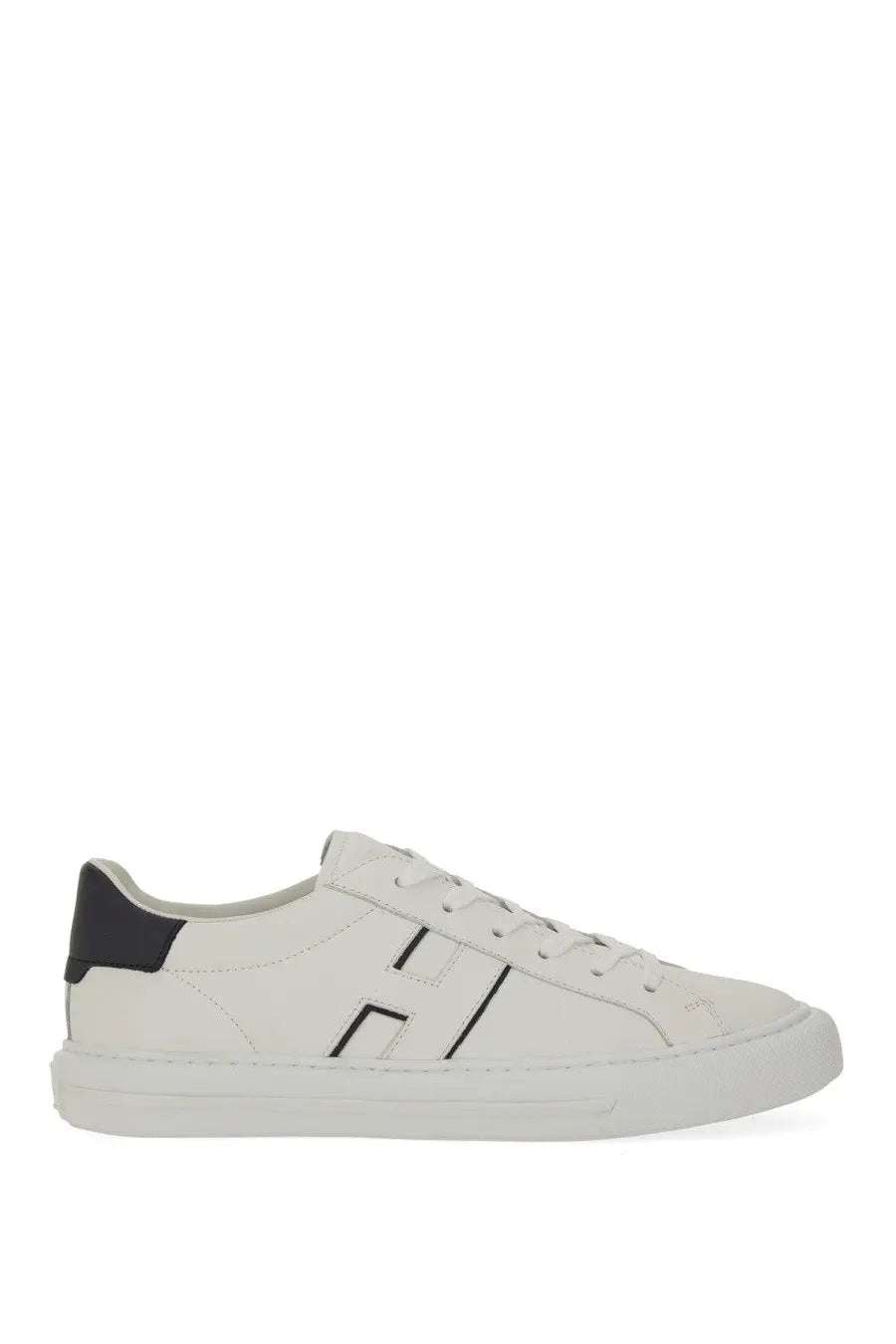 Hogan men’s sneaker h691 white low-top white leather sneaker with black logo and heel tab shown from the back
