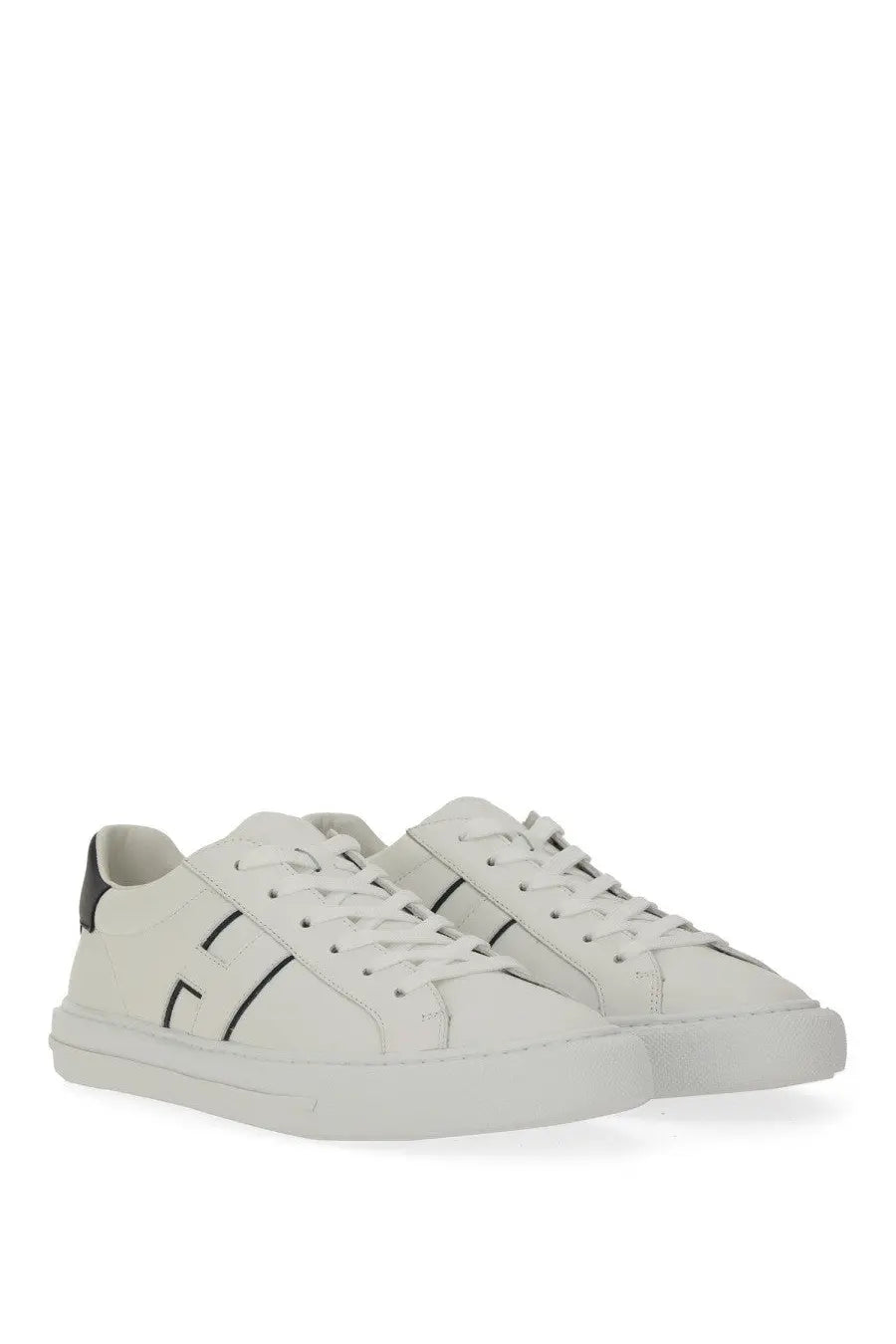 Hogan men’s sneaker h691 white leather with black laces bold black logo clean minimalist design
